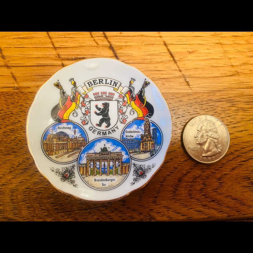 Souvenir Collectible Berlin, Germany Plate